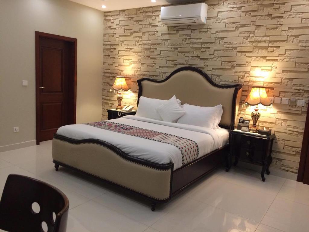 Orchards Cottage Hotel 卡拉奇 外观 照片