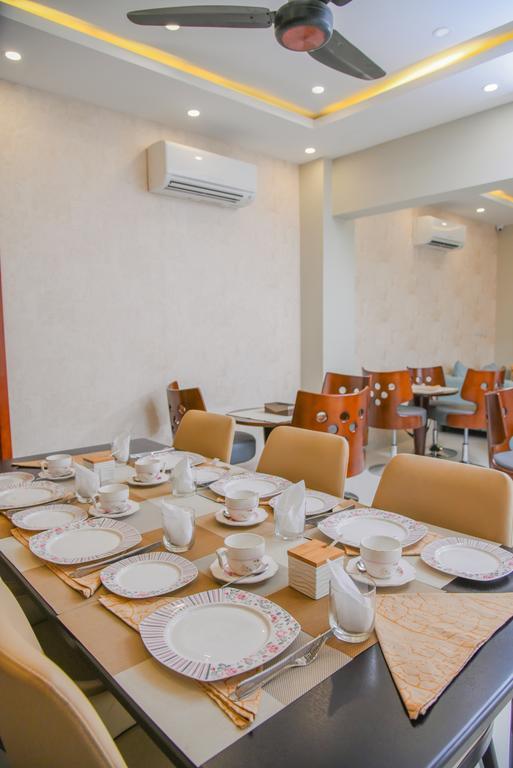 Orchards Cottage Hotel 卡拉奇 外观 照片